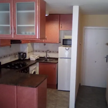 Modern On The Costa Brava With 2 Bedrooms, Balcony & Wifi 20 Apartment *