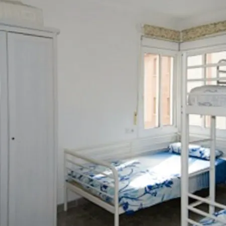 Modern On The Costa Brava With 2 Bedrooms, Balcony & Wifi 20 Apartment