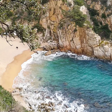 Modern On The Costa Brava With 2 Bedrooms, Balcony & Wifi 20 Apartment *